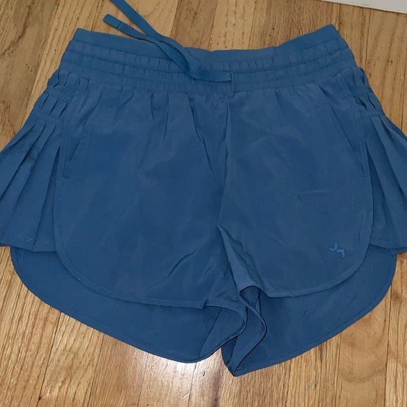 shorts - Picture 2 of 3